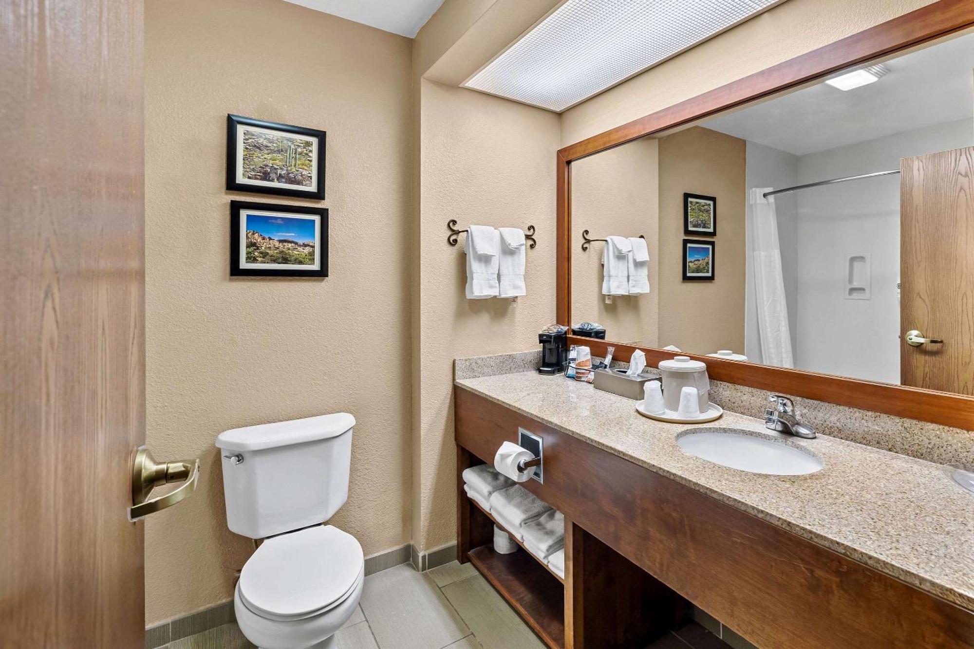 Comfort Inn Benson Near Kartchner Caverns מראה חיצוני תמונה